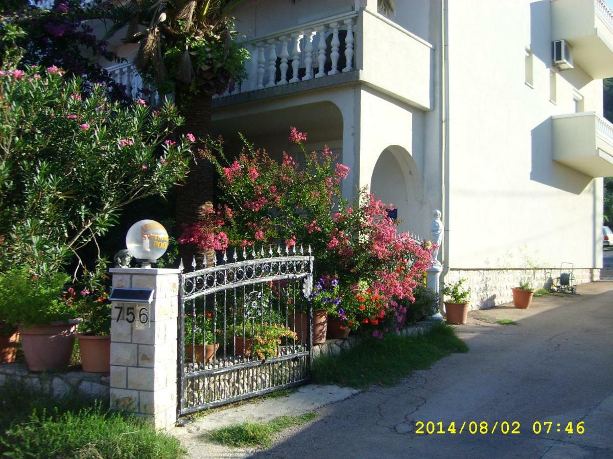 Apartments Bosiljka Rab Town Bagian luar foto