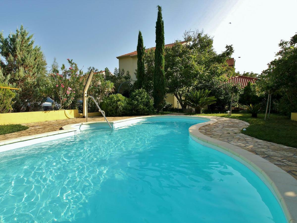 Apartments Bosiljka Rab Town Bagian luar foto
