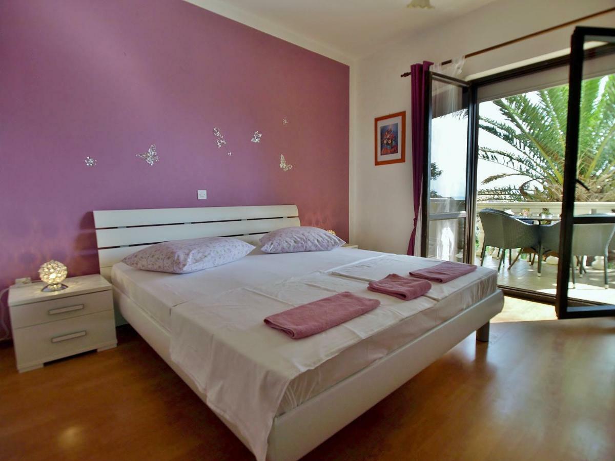 Apartments Bosiljka Rab Town Bagian luar foto