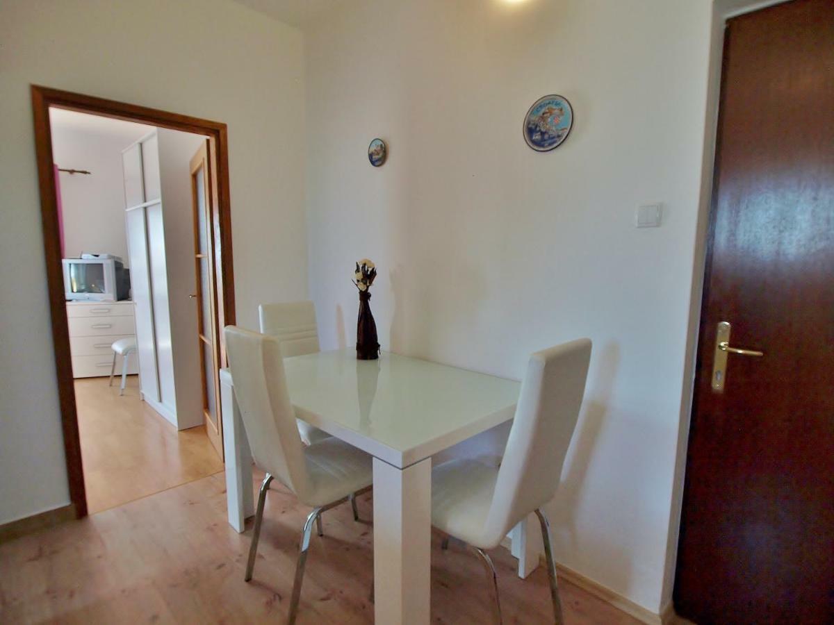 Apartments Bosiljka Rab Town Bagian luar foto