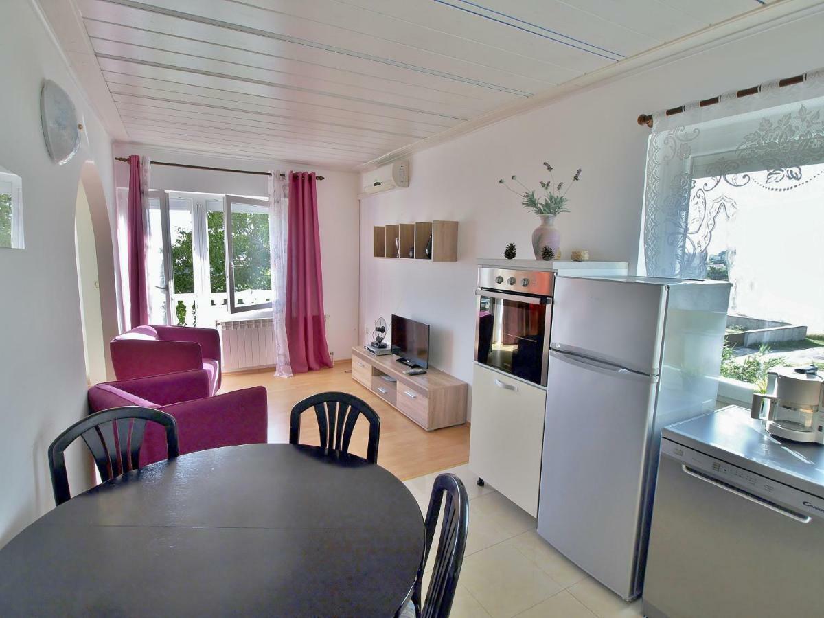 Apartments Bosiljka Rab Town Bagian luar foto