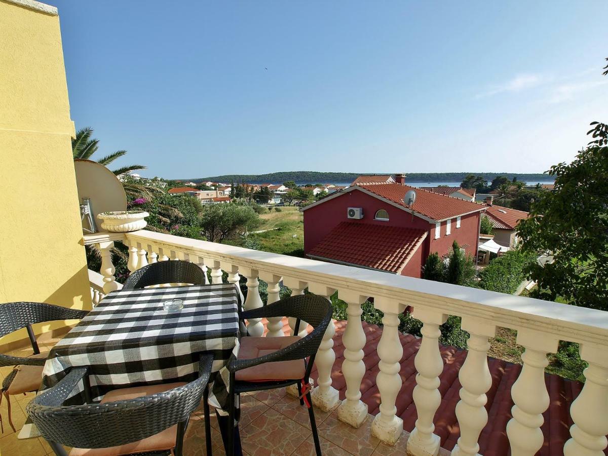 Apartments Bosiljka Rab Town Bagian luar foto